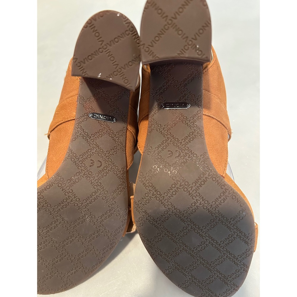 Vionic Perk Carmel Tan Brown Faux Suede Buckle Block Heel Sandals Womens 8 - Picture 4 of 5